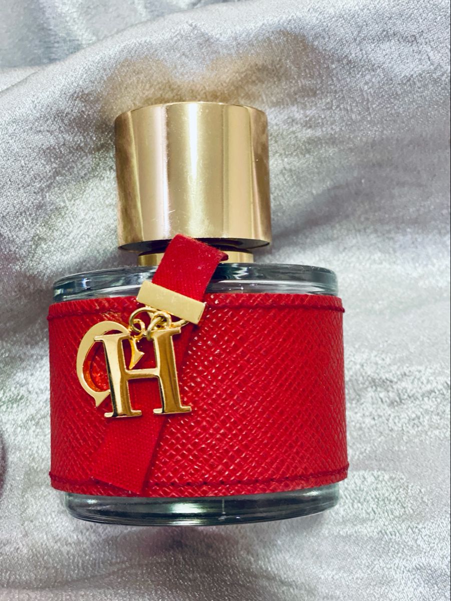 CH WOMAN+VALENTINO DONNA + PERFUMERO