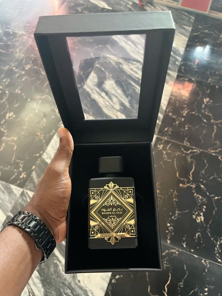 LATAFFA OUD FOR GLORY ESTUCHE