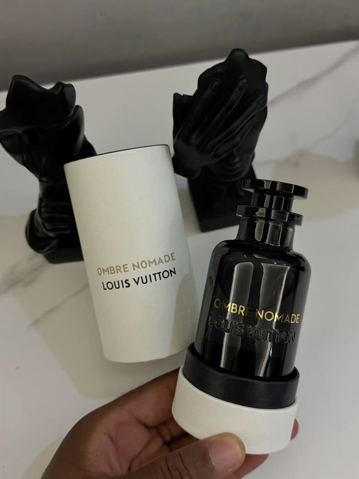 HOMBRE NOMADA + PERFUMERO